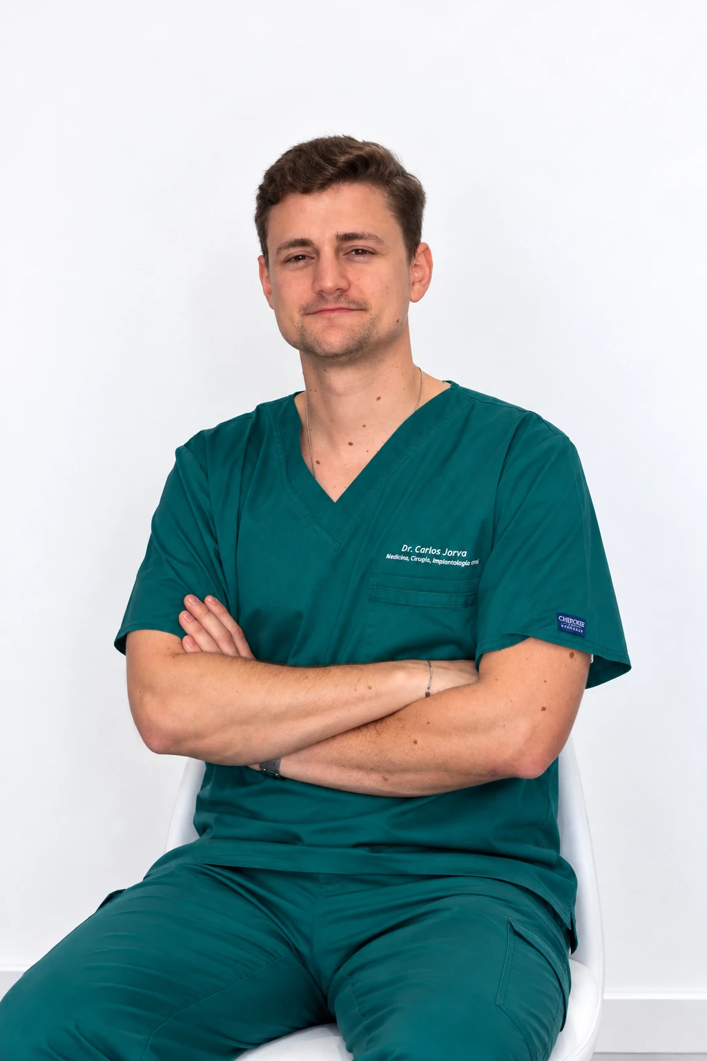 Dr. Carlos Jorva